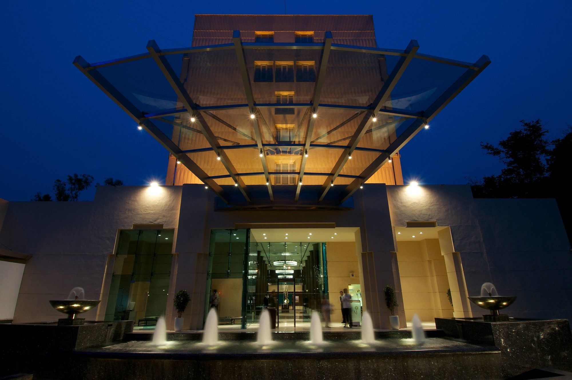 Blue Diamond Pune Ihcl Seleqtions Exteriér fotografie